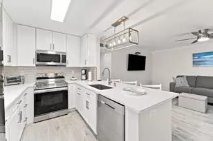 633 Normandy Ln, Delray Beach, FL 33484 - Photo 1