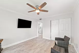 633 Normandy Ln, Delray Beach, FL 33484 - Photo 15