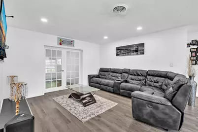 5260 SW 6th Place, Margate, FL 33068 - Photo 13