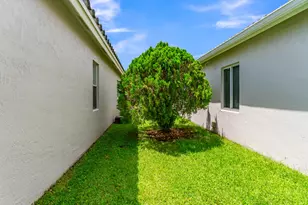 1521 SW 186th Ave, Pembroke Pines, FL 33029 - Photo 51