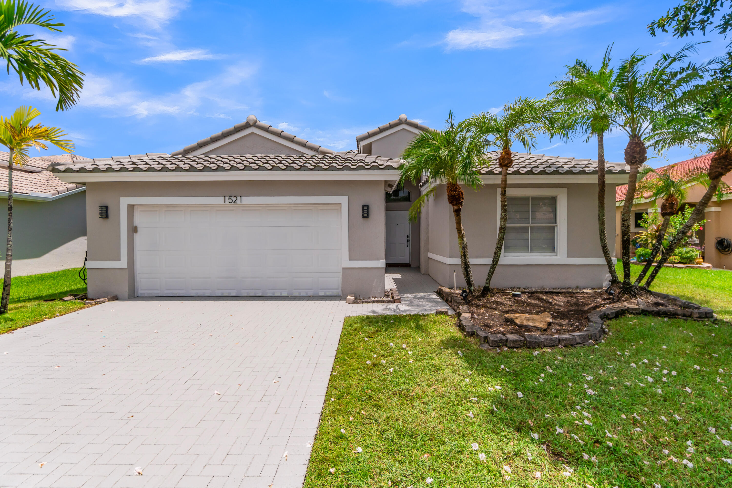 1521 SW 186th Ave - 1521 SW 186th Ave, Pembroke Pines, FL 33029 Luxury Property | Jose Angel Pina