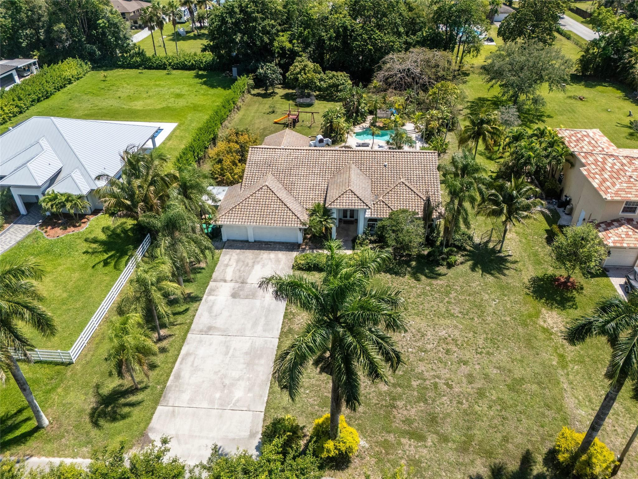 14463 SW 16th Ct - 14463 SW 16th Ct, Davie, FL 33325 Luxury Property | Jose Angel Pina