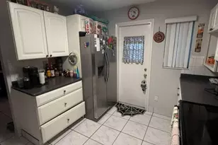 2510 SW 81st Ave, Davie, FL 33324 - Photo 9