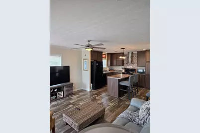 121 Sandhill Boulevard, Fort Pierce, FL 34982 - Photo 9
