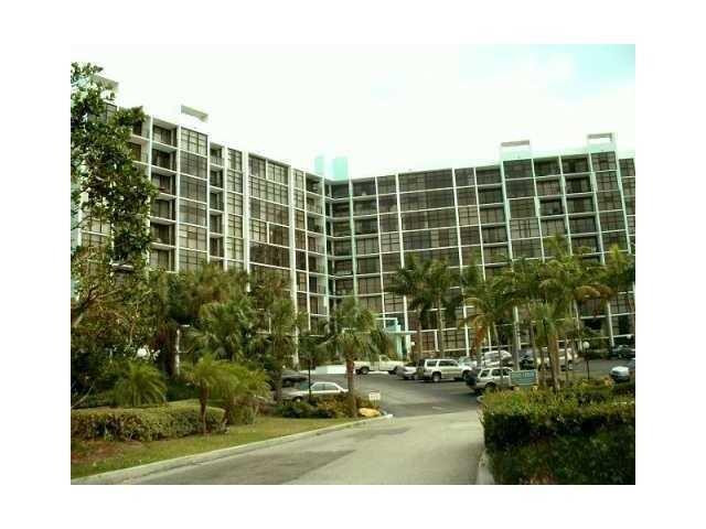 200 Leslie Dr - 200 Leslie Dr, Hallandale Beach, FL 33009 Luxury Property | Jose Angel Pina