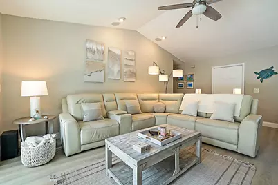 1103 NW 11th Street, Boynton Beach, FL 33426 - Photo 11