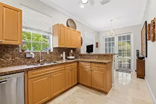 703 SW 16th Ct, Fort Lauderdale, FL 33315 - Photo 9