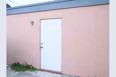 438 Roseland Drive #studio 2, West Palm Beach, FL 33405 - Photo 1