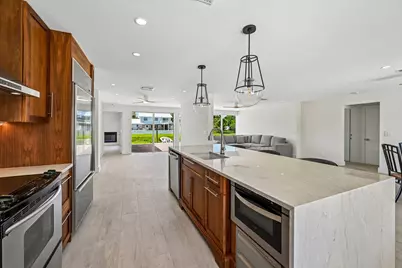 1051 SW 25th Avenue, Boynton Beach, FL 33426 - Photo 15