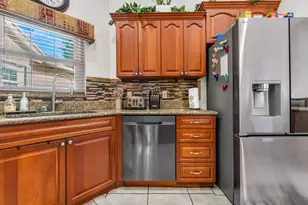 7365 NW 54th Ct, Lauderhill, FL 33319 - Photo 7