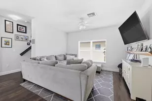 5676 Azalea Cir, West Palm Beach, FL 33415 - Photo 7