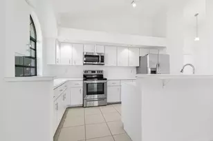 8049 Aberdeen Dr, Boynton Beach, FL 33472 - Photo 9