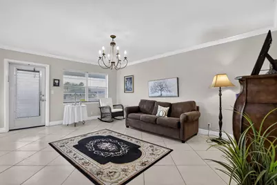 181 Coventry H, West Palm Beach, FL 33417 - Photo 3