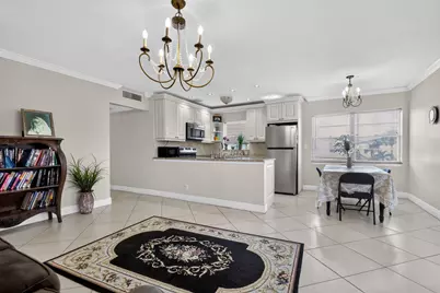 181 Coventry H, West Palm Beach, FL 33417 - Photo 5