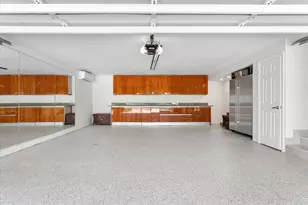 18 Nurmi Dr, Fort Lauderdale, FL 33301 - Photo 29