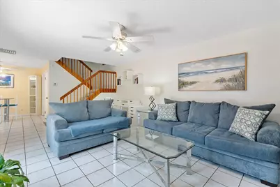 702 NW 98th Circle, Plantation, FL 33324 - Photo 9