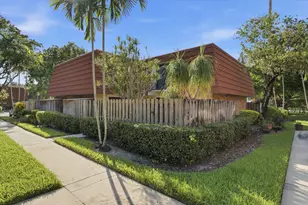 702 NW 98th Cir, Plantation, FL 33324 - Photo 25