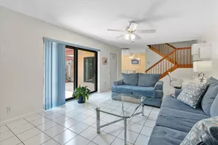 702 NW 98th Cir, Plantation, FL 33324 - Photo 7