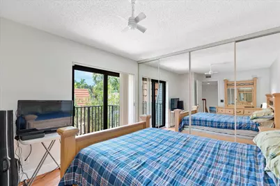 702 NW 98th Circle, Plantation, FL 33324 - Photo 21