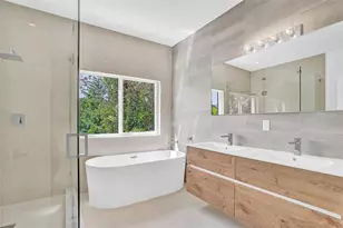 815 NE 17th Ave, Fort Lauderdale, FL 33304 - Photo 5