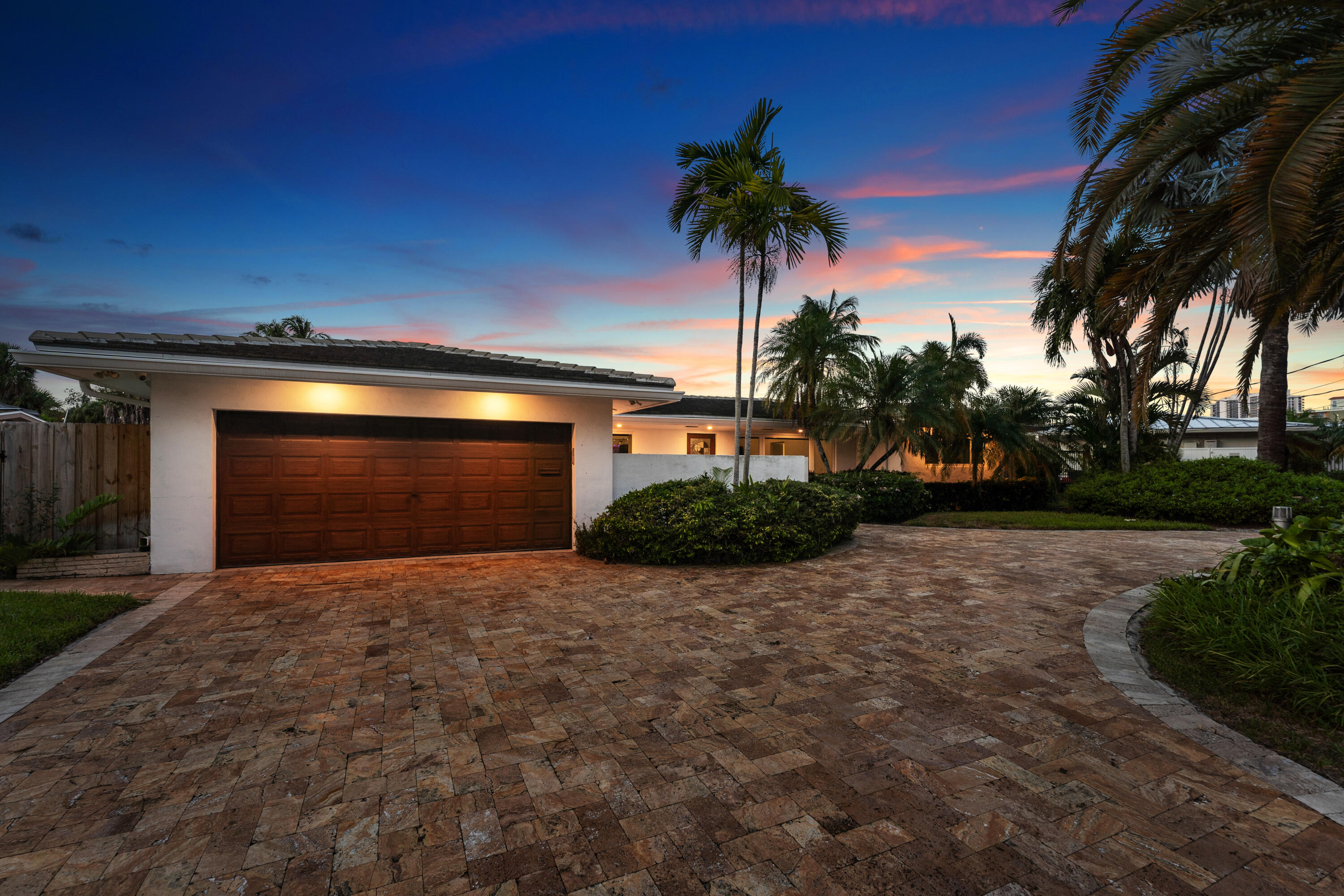 2813 NE 29th St - 2813 NE 29th St, Fort Lauderdale, FL 33306 Luxury Property | Jose Angel Pina