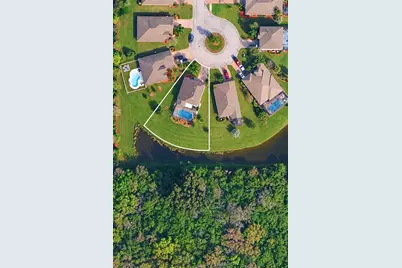 655 Valencia Circle SW, Vero Beach, FL 32968 - Photo 1