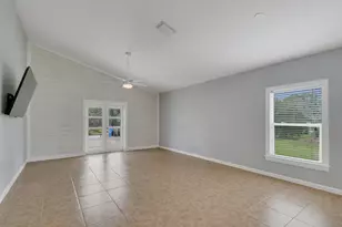 655 Valencia Cir SW, Vero Beach, FL 32968 - Photo 11