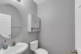 655 Valencia Cir SW, Vero Beach, FL 32968 - Photo 15
