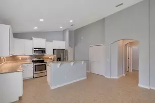 655 Valencia Cir SW, Vero Beach, FL 32968 - Photo 13