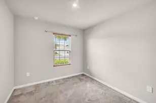 818 Persimmon Pl, Fort Pierce, FL 34981 - Photo 15
