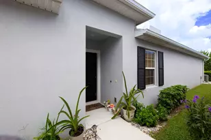 818 Persimmon Pl, Fort Pierce, FL 34981 - Photo 7