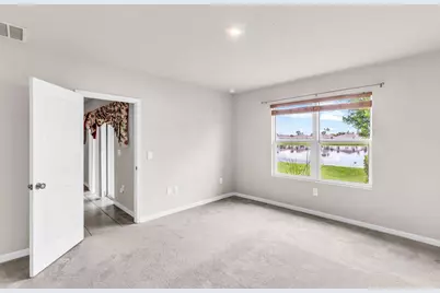 818 Persimmon Place, Fort Pierce, FL 34981 - Photo 11