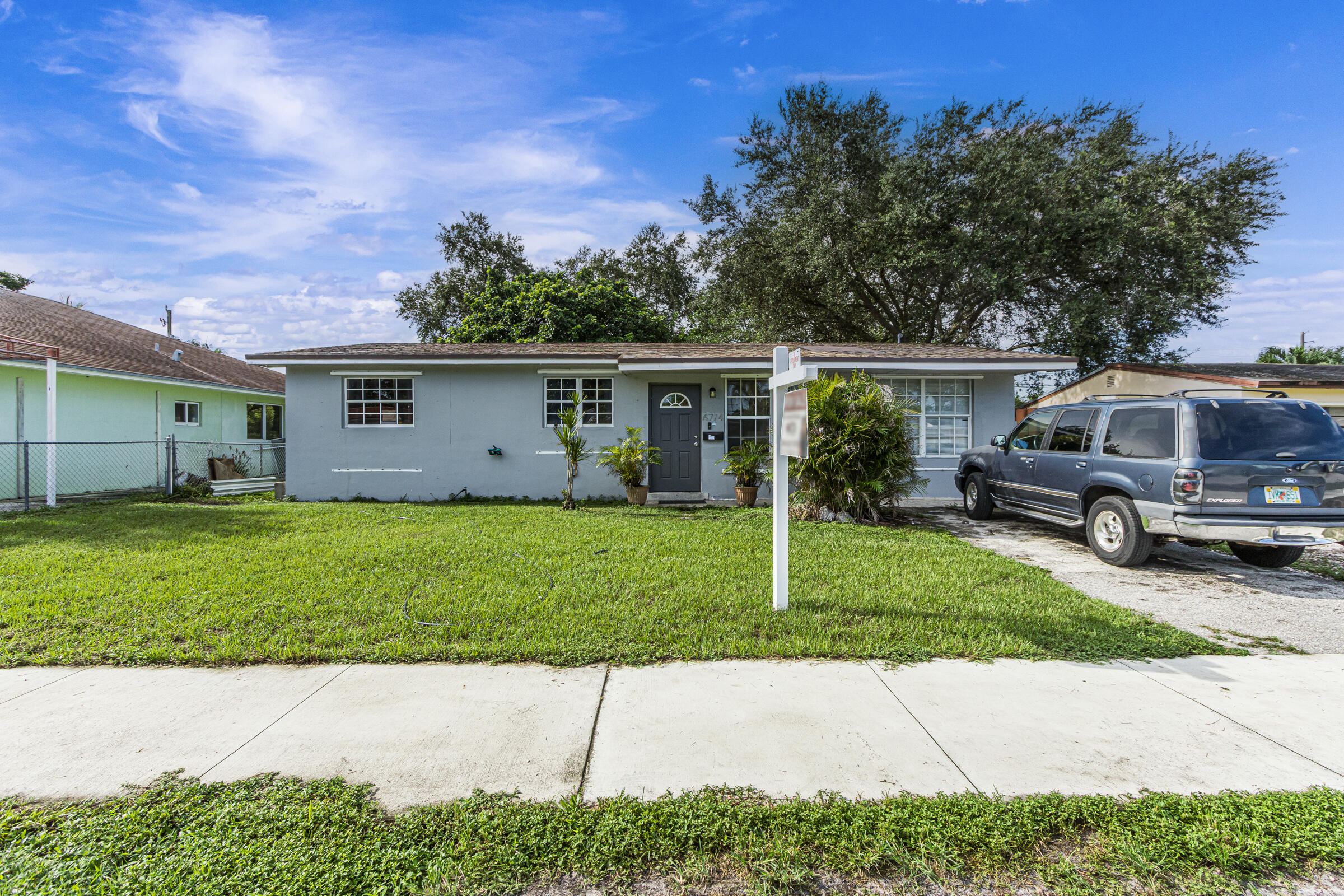 6714 Atlanta St - 6714 Atlanta St, Hollywood, FL 33024 Luxury Property | Jose Angel Pina
