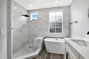 2425 San Pietro Cir, Palm Beach Gardens, FL 33410 - Photo 15