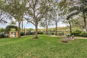 2425 San Pietro Cir, Palm Beach Gardens, FL 33410 - Photo 31