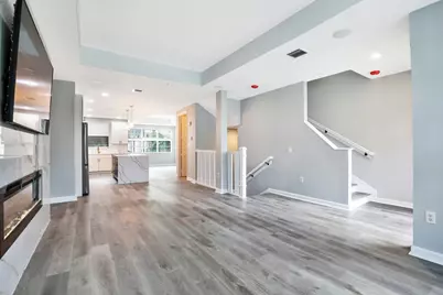 2425 San Pietro Circle, Palm Beach Gardens, FL 33410 - Photo 11