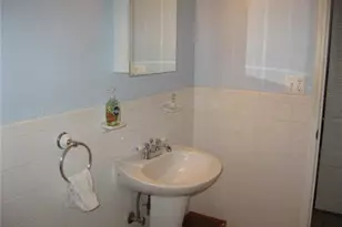 2400 NE 10th Street NE, Pompano Beach, FL 33062 - Photo 3