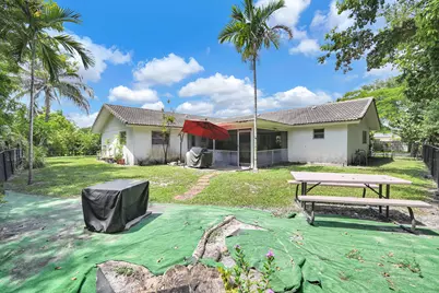 4203 NW 75th Avenue, Coral Springs, FL 33065 - Photo 37