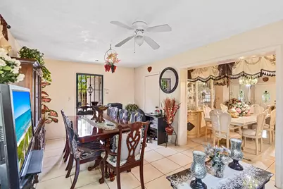 316 NW 44th Avenue, Plantation, FL 33317 - Photo 9