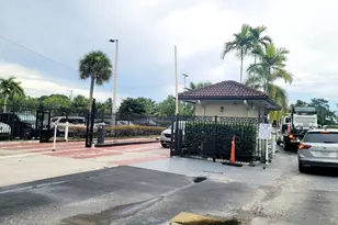 1660 NE 191st St, Miami, FL 33179 - Photo 61