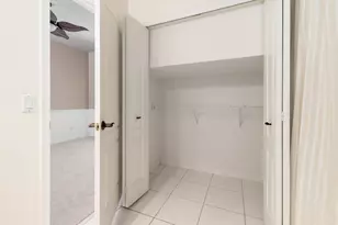 1676 SW Harbour Isles Cir, Port Saint Lucie, FL 34986 - Photo 15