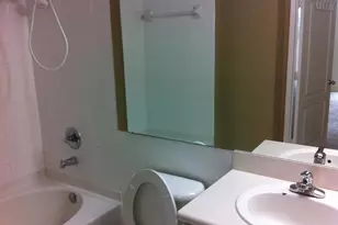 5085 NW 7th St, Miami, FL 33126 - Photo 3