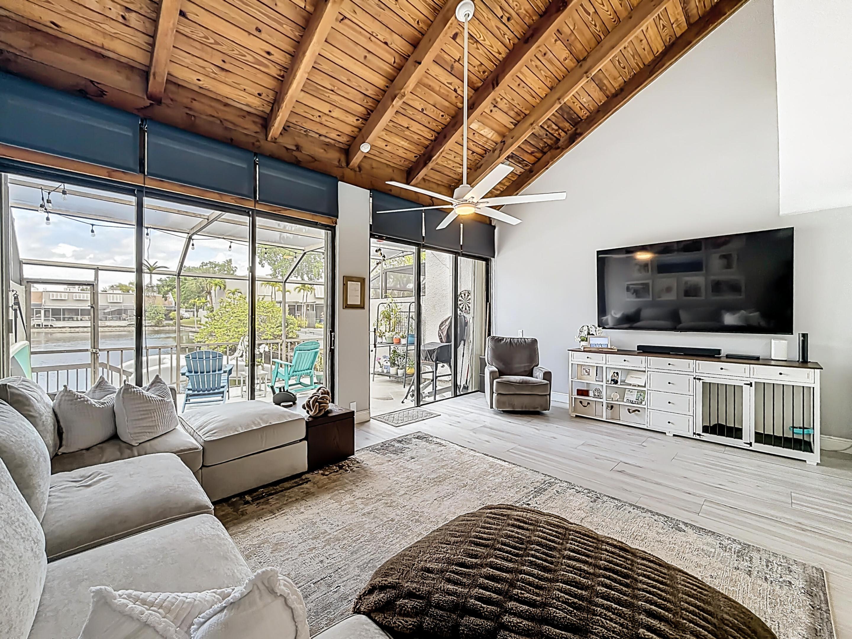 11313 NW 15th St - 11313 NW 15th St, Pembroke Pines, FL 33026 Luxury Property | Jose Angel Pina