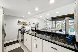 11313 NW 15th St, Pembroke Pines, FL 33026 - Photo 5
