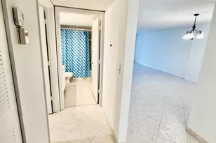 4725 Lucerne Lakes E, Lake Worth, FL 33467 - Photo 13