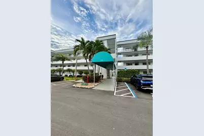 4725 Lucerne Lakes E #214, Lake Worth, FL 33467 - Photo 5