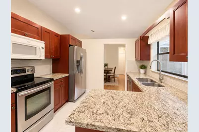 1412 SW 75th Avenue, North Lauderdale, FL 33068 - Photo 5