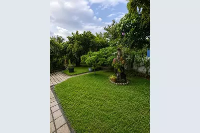 1412 SW 75th Avenue, North Lauderdale, FL 33068 - Photo 23