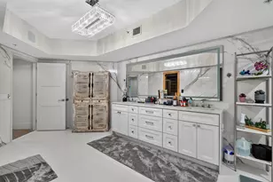 411 N New River Dr E, Fort Lauderdale, FL 33301 - Photo 43