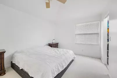 831 NW 130th Avenue, Pembroke Pines, FL 33028 - Photo 9